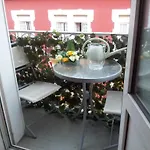 Hotel Bernadette' Cosy Flat - 3 Minutes Walk Main Door To Sanctuary Entrance- Old Town - Bernadette De Soubirous's Neighborhood - Chapel For Prayer On Site 3*