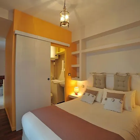 Bernadette' Cosy Flat - 3 Minutes Walk Main Door To Sanctuary Entrance- Old Town - Bernadette De Soubirous's Neighborhood - Chapel For Prayer On Site Hotel Lourdes