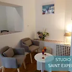 Szálloda Bernadette' Cosy Flat - 3 Minutes Walk Main Door To Sanctuary Entrance- Old Town - Bernadette De Soubirous's Neighborhood - Chapel For Prayer On Site