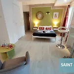 Bernadette' Cosy Flat - 3 Minutes Walk Main Door To Sanctuary Entrance- Old Town - Bernadette De Soubirous's Neighborhood - Chapel For Prayer On Site Szálloda