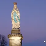 Bernadette' Cosy Flat - 3 Minutes Walk Main Door To Sanctuary Entrance- Old Town - Bernadette De Soubirous's Neighborhood - Chapel For Prayer On Site Szálloda Lourdes